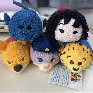 NWT 5️⃣ Tsum Tsum Collection